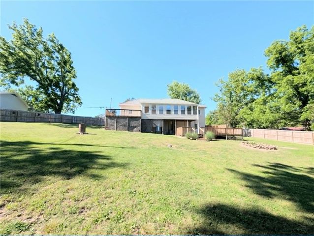 1861 Shellie Lane, Harrison, AR 72601