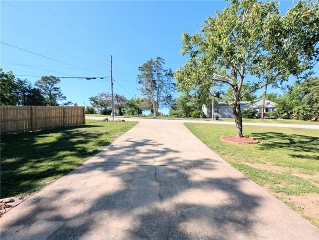 1861 Shellie Lane, Harrison, AR 72601