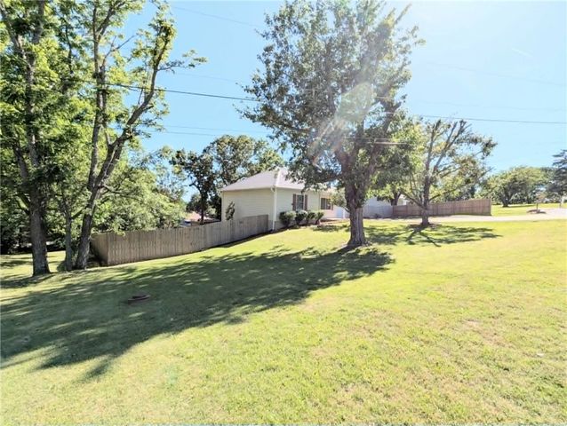 1861 Shellie Lane, Harrison, AR 72601