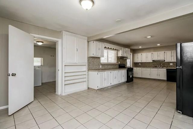 1754 W 2nd Street, Mesa, AZ 85201