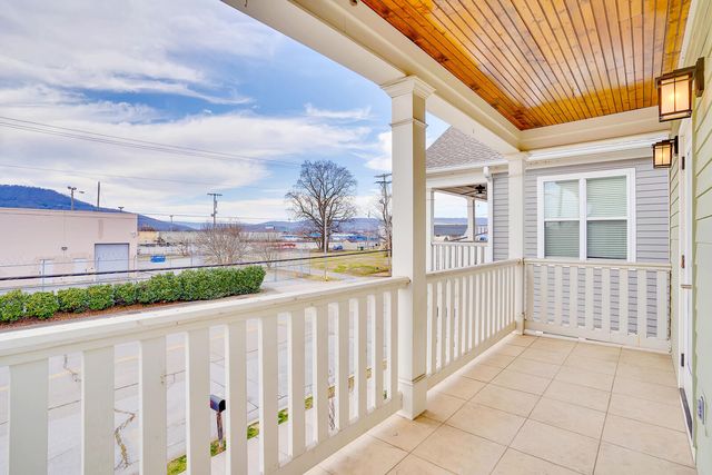 1968 Rossville Avenue, Chattanooga, TN 37408