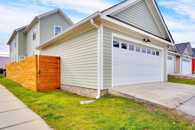 1968 Rossville Avenue, Chattanooga, TN 37408