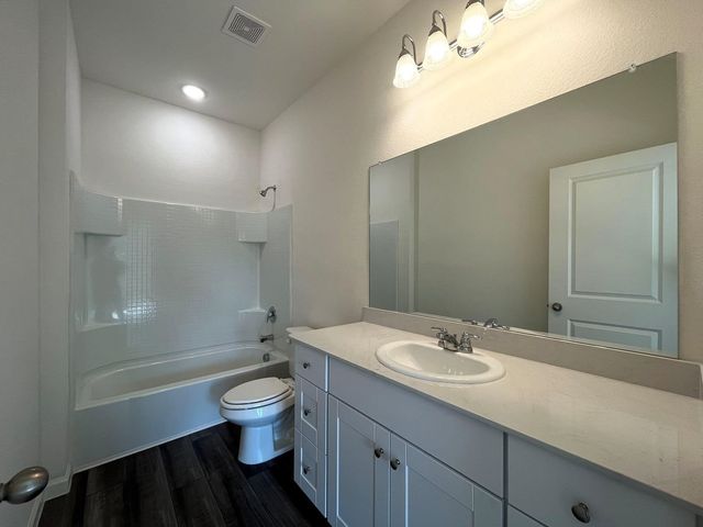 786 Yorkshire Drive, Lavon, TX 75166