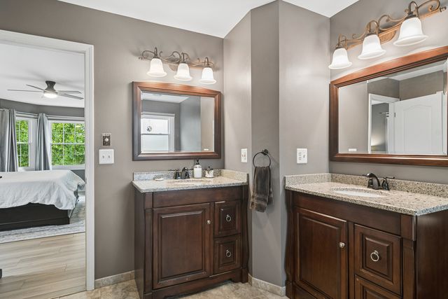 300 Hampton Street, Cary, IL 60013