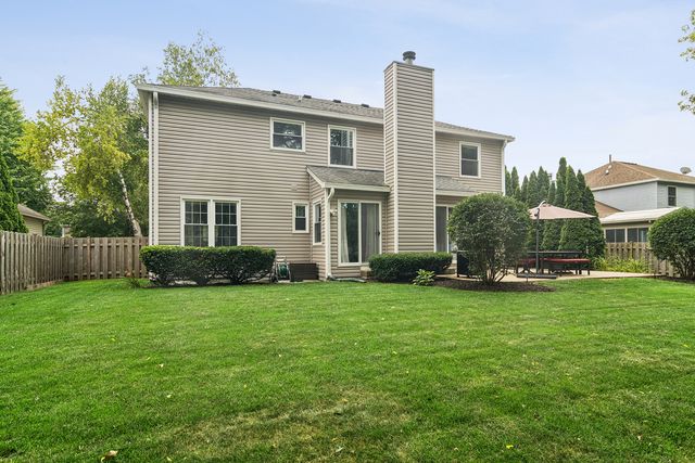 300 Hampton Street, Cary, IL 60013