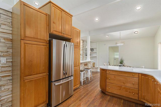 921 N Garner Road, Milford, MI 48380