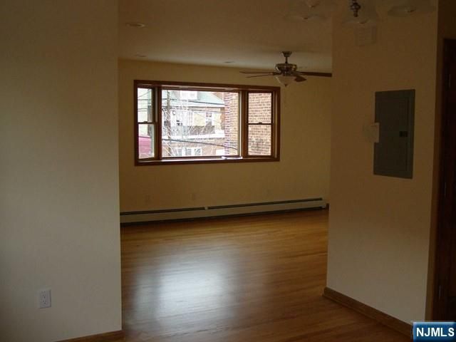 158 Ridge Road 158, Lyndhurst, NJ 07071