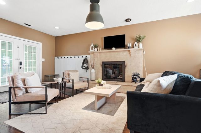 7456 New Albany Condit Road, New Albany, OH 43054