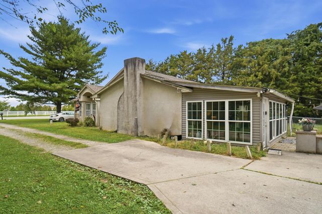 7456 New Albany Condit Road, New Albany, OH 43054