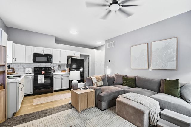 7456 New Albany Condit Road, New Albany, OH 43054
