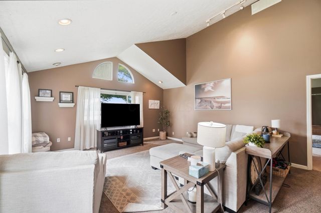 7456 New Albany Condit Road, New Albany, OH 43054