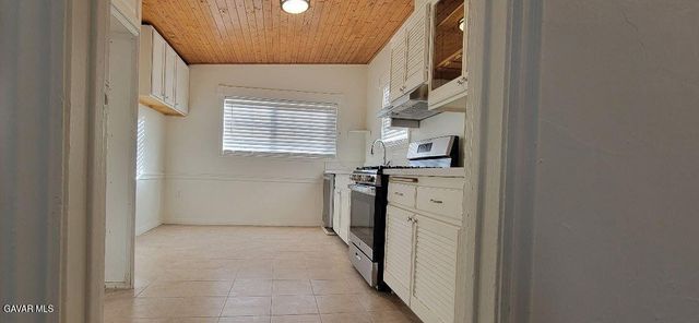 815 W Avenue H7, Lancaster, CA 93534
