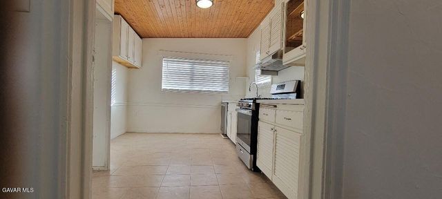 815 W Avenue H7, Lancaster, CA 93534