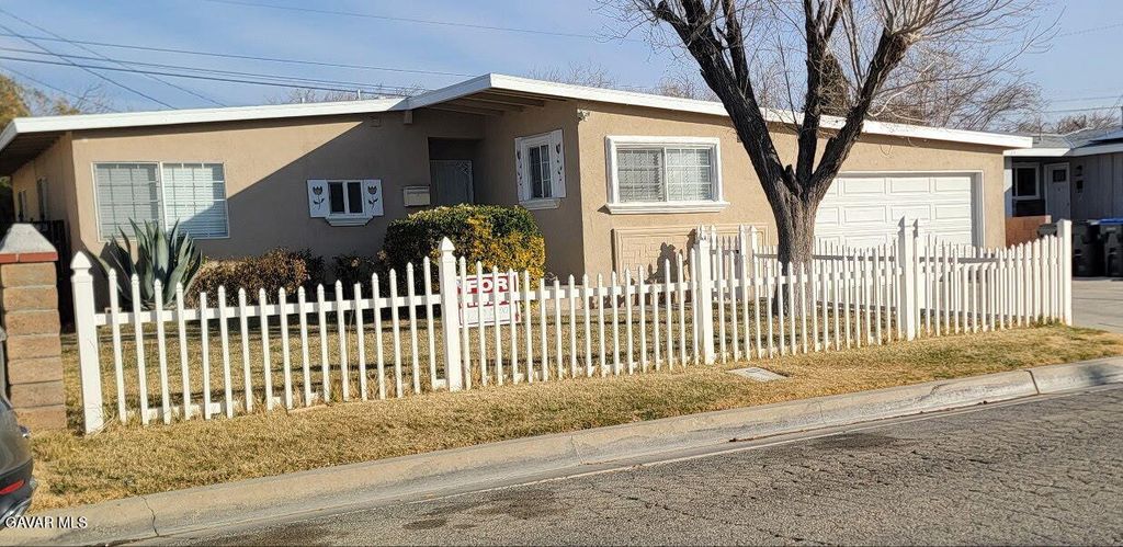 815 W Avenue H7, Lancaster, CA 93534