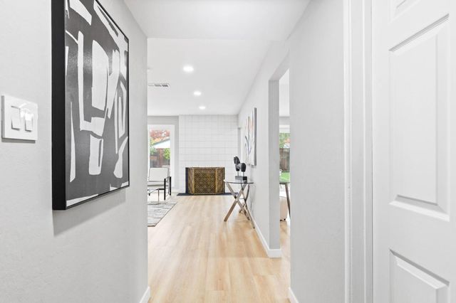 5911 Snell Avenue, San Jose, CA 95123