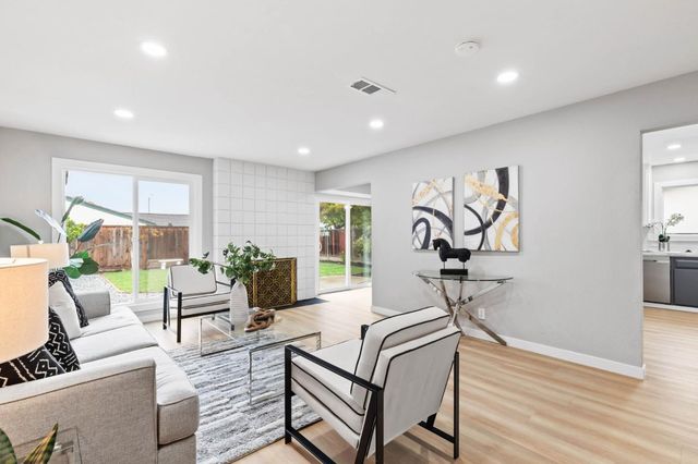 5911 Snell Avenue, San Jose, CA 95123