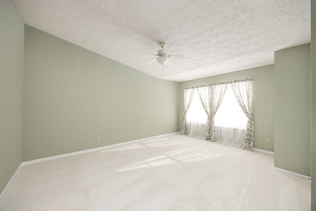 344 Deepwoods Drive, Highland Heights, KY 41076