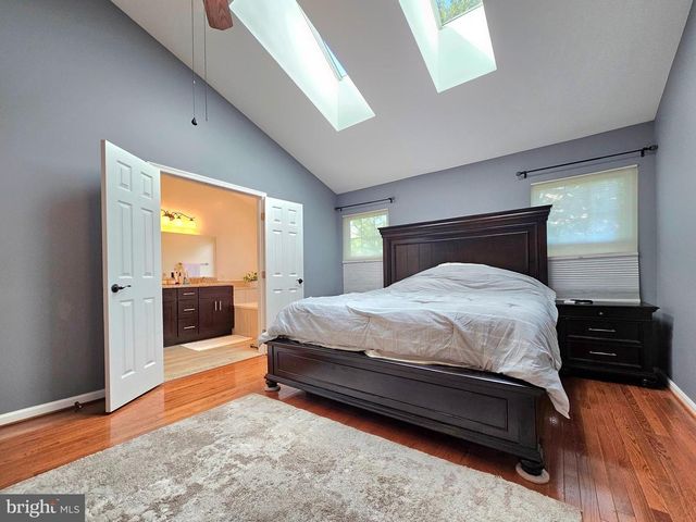 6642 PATENT PARISH LN, Alexandria, VA 22315