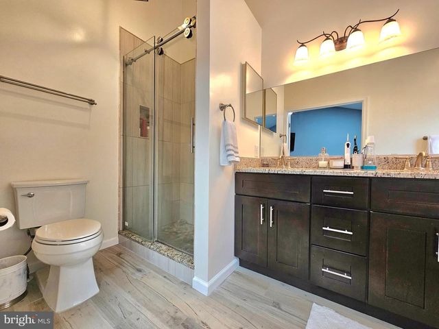 6642 PATENT PARISH LN, Alexandria, VA 22315