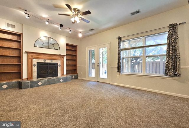 6642 PATENT PARISH LN, Alexandria, VA 22315