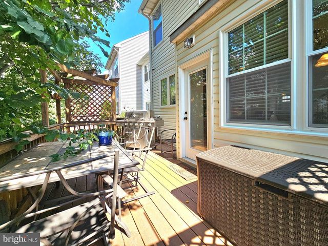 6642 PATENT PARISH LN, Alexandria, VA 22315