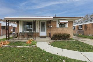 8261 Gerald Avenue, Warren, MI 48093