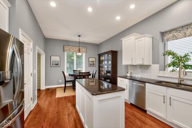 10929 Bluestone Way, Fishers, IN 46038