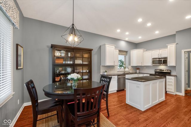 10929 Bluestone Way, Fishers, IN 46038