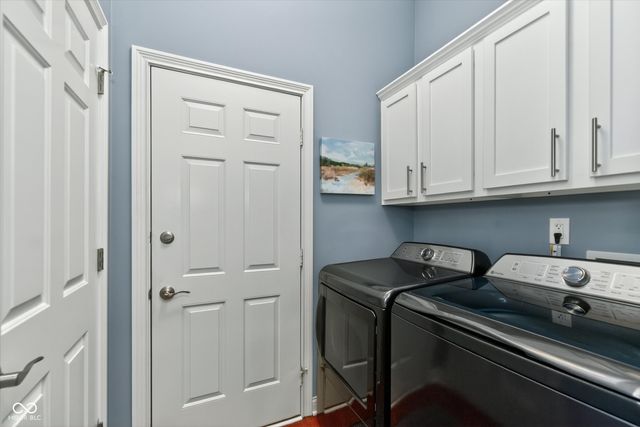 10929 Bluestone Way, Fishers, IN 46038