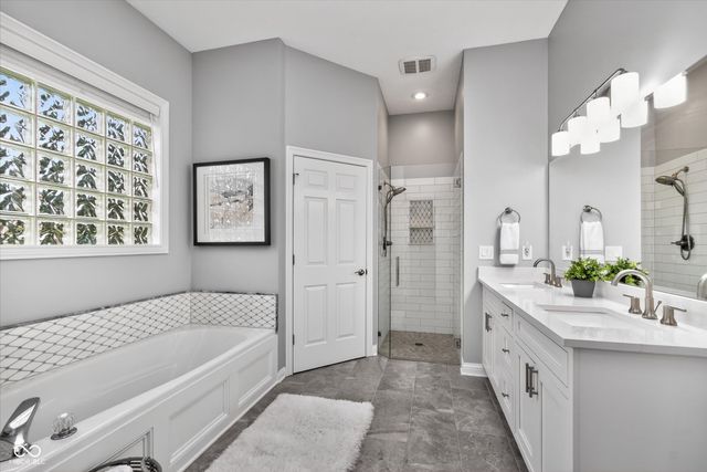 10929 Bluestone Way, Fishers, IN 46038