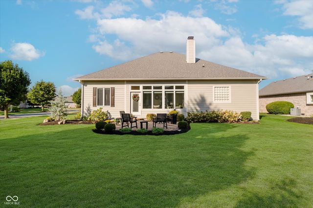 10929 Bluestone Way, Fishers, IN 46038