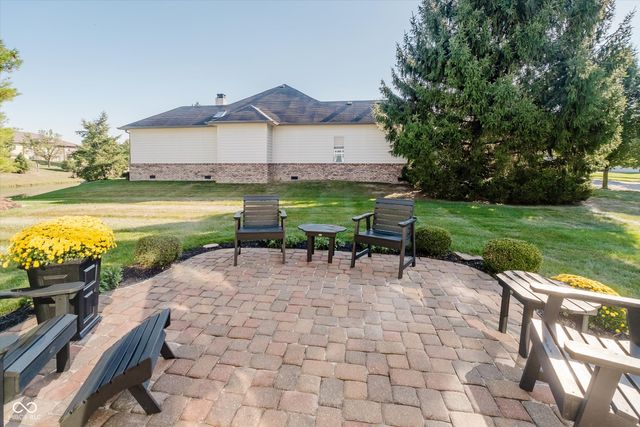 10929 Bluestone Way, Fishers, IN 46038