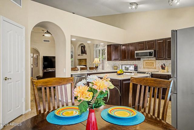 2034 E DIAS Drive, Gilbert, AZ 85234