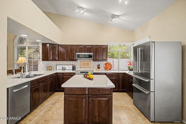 2034 E DIAS Drive, Gilbert, AZ 85234