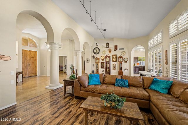 2034 E DIAS Drive, Gilbert, AZ 85234