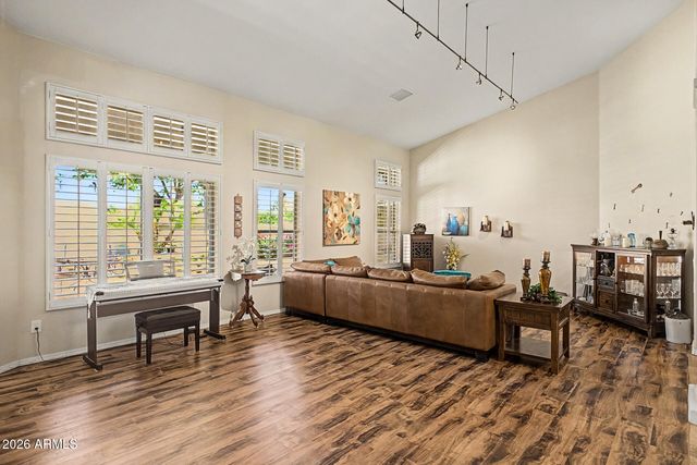 2034 E DIAS Drive, Gilbert, AZ 85234