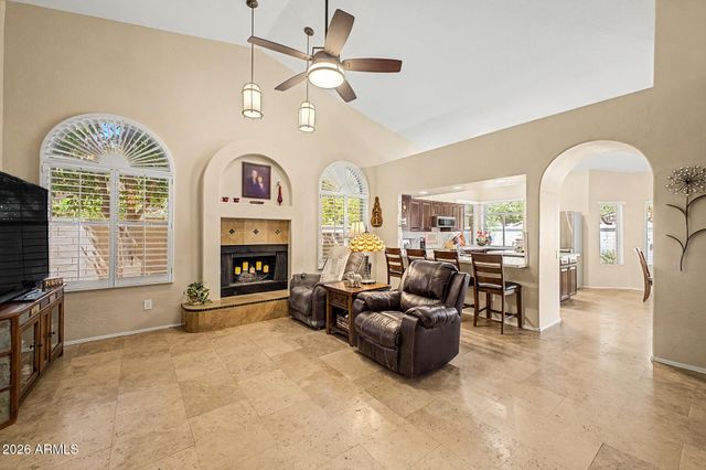 2034 E DIAS Drive, Gilbert, AZ 85234