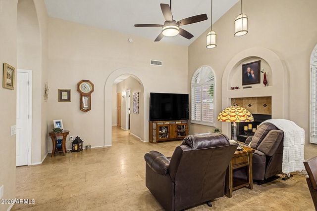 2034 E DIAS Drive, Gilbert, AZ 85234