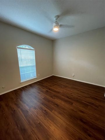 2149 Willowood Drive, Grapevine, TX 76051