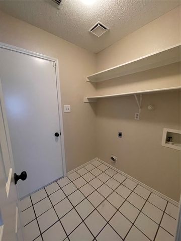 2149 Willowood Drive, Grapevine, TX 76051