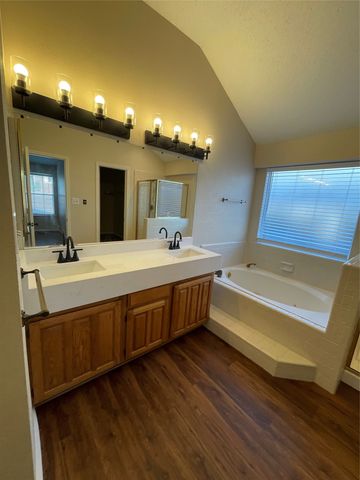 2149 Willowood Drive, Grapevine, TX 76051