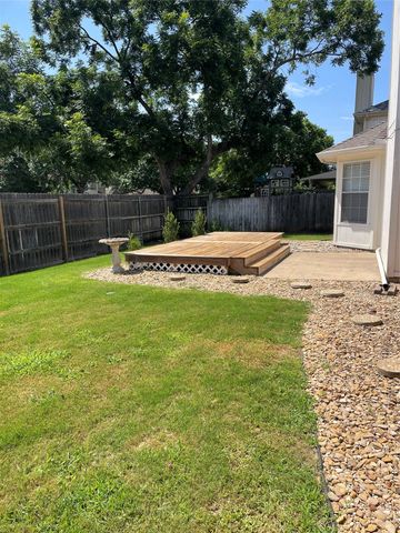 2149 Willowood Drive, Grapevine, TX 76051