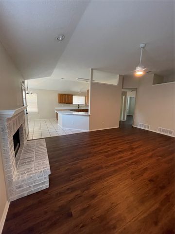 2149 Willowood Drive, Grapevine, TX 76051