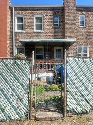 140-19 Rose Avenue, Flushing, NY 11355