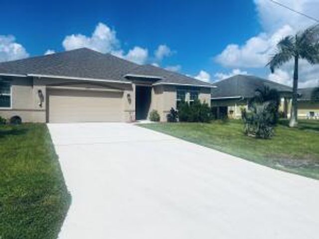 2108 SW Monterrey Lane, Port St Lucie, FL 34953
