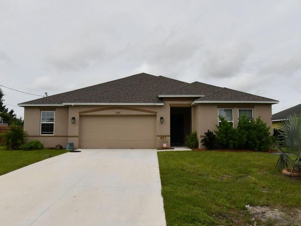 2108 SW Monterrey Lane, Port St Lucie, FL 34953