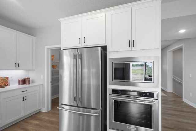 4791 Blake Way, Woodbury, MN 55129