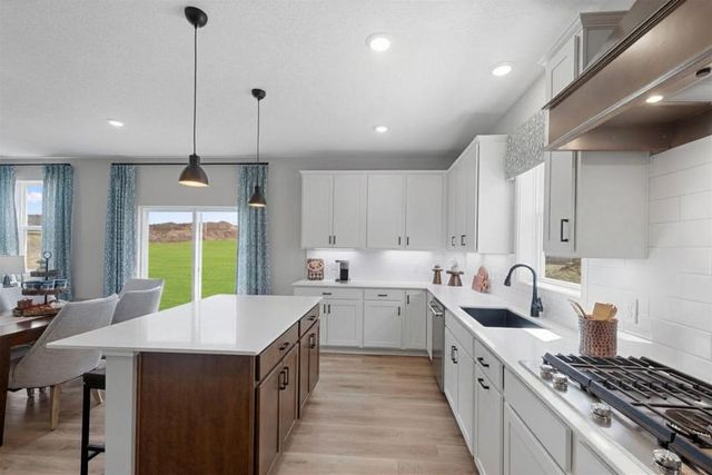 4791 Blake Way, Woodbury, MN 55129