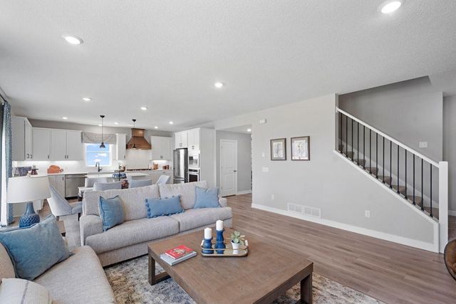 4791 Blake Way, Woodbury, MN 55129