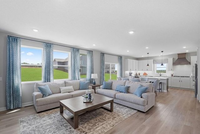 4791 Blake Way, Woodbury, MN 55129